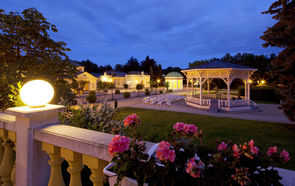Františkovy Lázně Dr. Adler Spa & Kurhotel מראה חיצוני תמונה