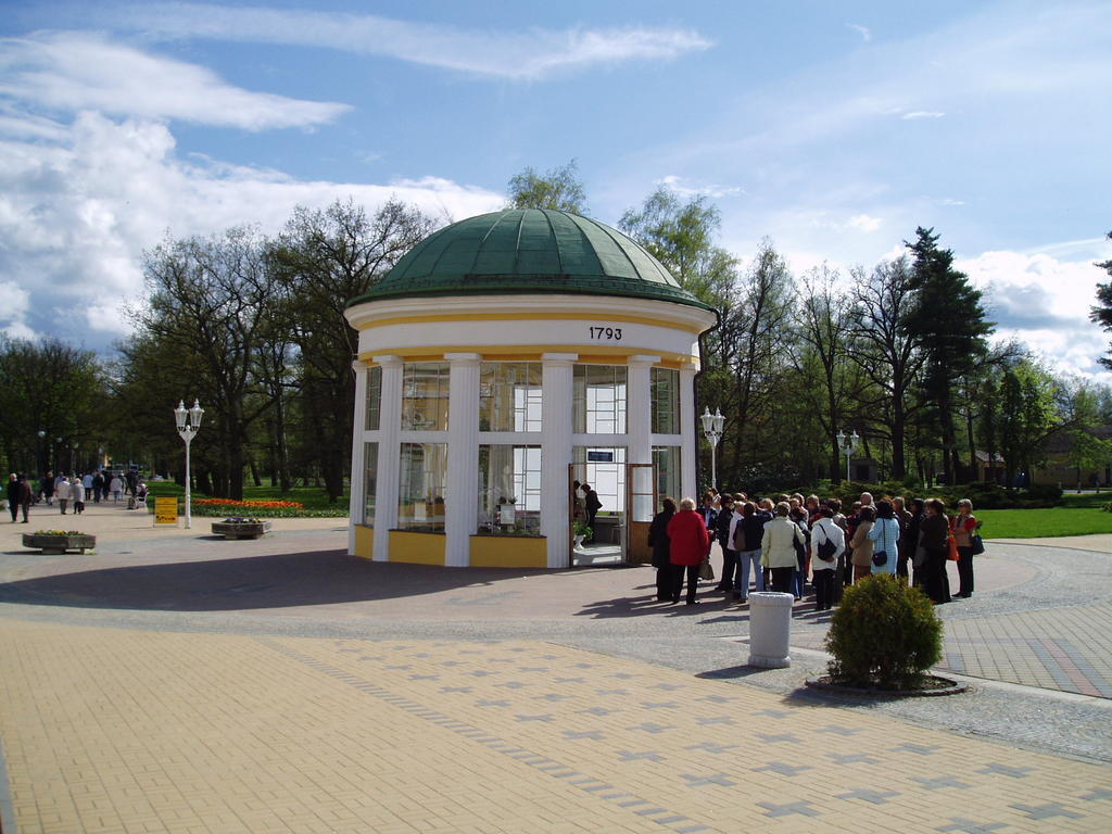 Františkovy Lázně Dr. Adler Spa & Kurhotel מראה חיצוני תמונה