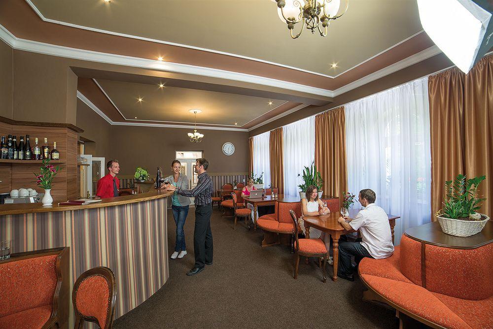 Františkovy Lázně Dr. Adler Spa & Kurhotel מראה חיצוני תמונה