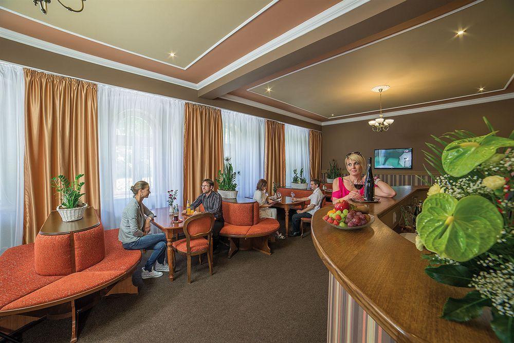 Františkovy Lázně Dr. Adler Spa & Kurhotel מראה חיצוני תמונה