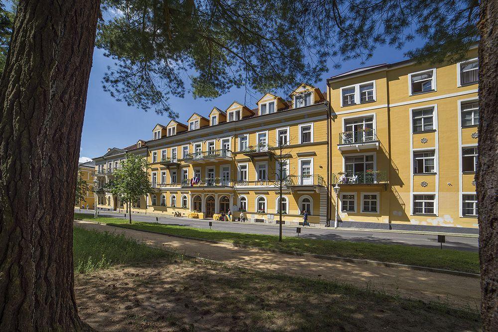 Františkovy Lázně Dr. Adler Spa & Kurhotel מראה חיצוני תמונה
